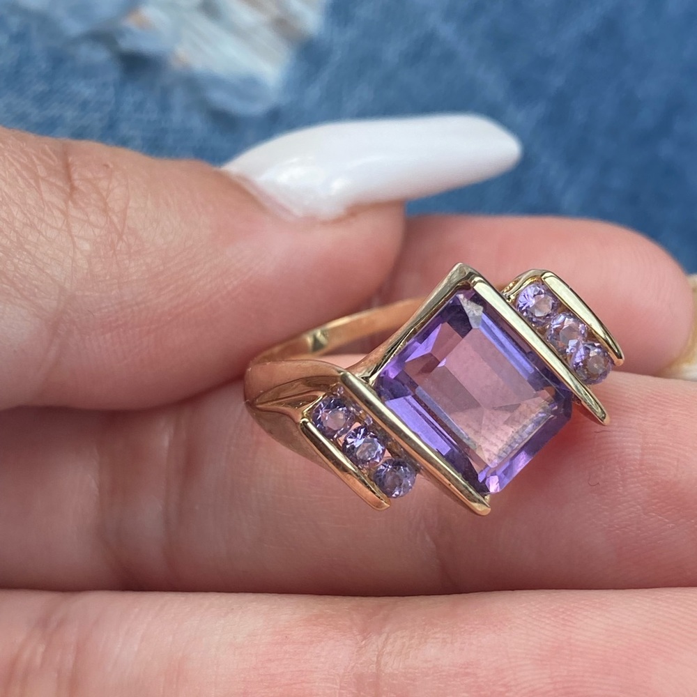 Real 10kt Gold Original Amethyst Ring